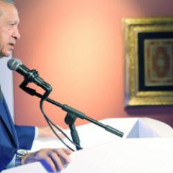 Erdoğan&rsquo;dan tarihe vurgu: Kitap katliamları o d&ouml;nemde yaşandı