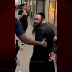 ABD'de pedofili operasyonu: Yahudi haham otelde kelep&ccedil;elendi!