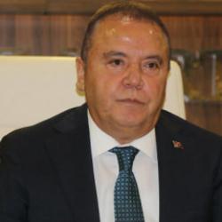 Son dakika: Muhittin B&ouml;cek'e fuhuş soruşturması! İşe alım vaadiyle ağa d&uuml;ş&uuml;rm&uuml;şler