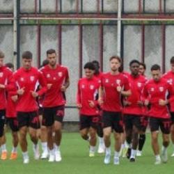 S&uuml;per Lig ekibi 8 ayrılığı birden duyurdu