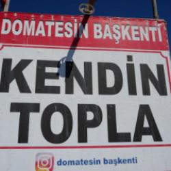Tabelayı g&ouml;ren tarlaya koşuyor: Gelenek 10 yıldır devam ediyor