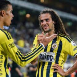 UEFA'dan Fenerbah&ccedil;e'ye ceza! İki oyuncuya men