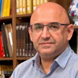 &Uuml;mit Sanlav: &Ccedil;ocukların dijital g&uuml;venliği platformların inisiyatifine bırakılamaz