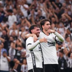 Vlahovic'ten Orkun K&ouml;k&ccedil;&uuml;'ye &ouml;vg&uuml; yağmuru! 'Bana gol&uuml; hediye etti'