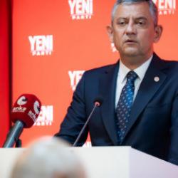 Yeni Parti'de 'kongre' savaşı! Koltuk kavgası şimdiden başladı: &Uuml;&ccedil; kanat karşı karşıya!