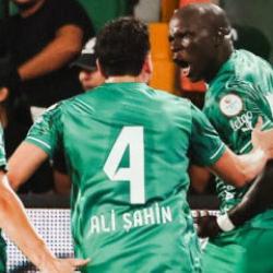 Aboubakar siftah yaptı! Liderin 5 ma&ccedil;lık serisi hezimetle bitti