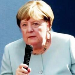 AfD'nin se&ccedil;im zaferi Merkel'i &uuml;zd&uuml;: Şu an kalbim kan ağlıyor