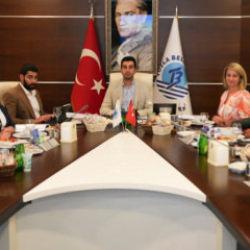 AK Parti'ye ge&ccedil;en Eren Ali Bing&ouml;l: 'Sokakta gezeceğim, o g&ouml;n&uuml;lleri yeniden fethedeceğim'