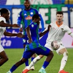 Alanya deplasmanda 3 puanı tek golle aldı