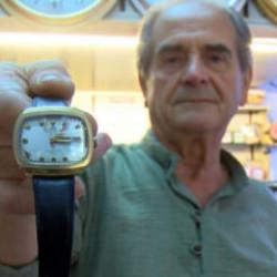 Bursa'da 52 yıllık saat yeniden &ccedil;alıştı! Fiyatını duyan şaşıyor 