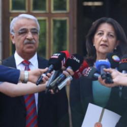 &Ccedil;er&ccedil;eve Yasa sonrası ilk ziyaret! DEM Parti İmralı'ya gidiyor