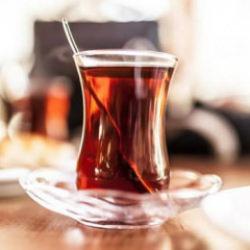 &Ccedil;ok sıcak i&ccedil;enler dikkat: Zararı a&ccedil;ığa &ccedil;ıktı! Duyanı hayrete d&uuml;ş&uuml;rd&uuml;