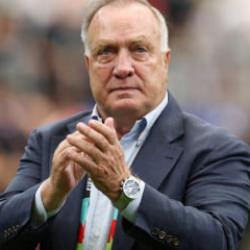 Cura&ccedil;ao Dick Advocaat ile 'Yola devam' dedi!