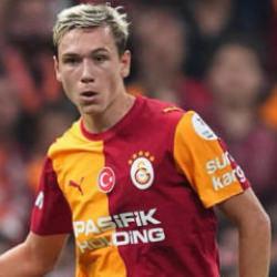 Fenerbah&ccedil;e'nin eski futbolcusundan Aleksey Batrakov'a &ouml;vg&uuml;!