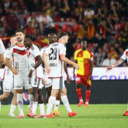 Gaziantep FK'dan ilk yarıda gol şov! G&ouml;ztepe'yi İzmir'de darmadağın ettiler