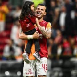Kızı istedi Abd&uuml;lkerim attı! 'Baba gol' demişti