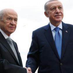 MHP'den 3 &ccedil;ocuklu ailelere m&uuml;jde: N&uuml;fus sorununa 11 maddelik neşter vurulacak