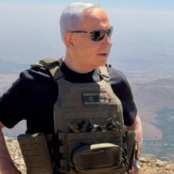 Netanyahu'dan Suriye'de k&uuml;stah a&ccedil;ıklama! Hermon Dağı'ndan tehditler savurdu