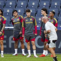 Roma cephesinde Fenerbah&ccedil;e ma&ccedil;ı &ouml;ncesi sakatlık şoku! 