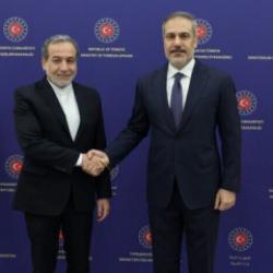 T&uuml;rkiye ile İran arasında kritik g&ouml;r&uuml;şme! S.Arabistan'a y&ouml;nelik saldırılar g&uuml;ndemde