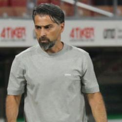 Zaferin ardından g&ouml;zyaşlarına boğulmuştu! İlhan Palut 'Savaşmalıyız' diyerek konuştu