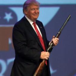 Trump'tan dikkat &ccedil;eken silah stoğu mesajı: İddialara sert yanıt verdi!
