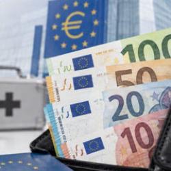 Avrupa Merkez Bankası'ndan &ccedil;ağrı: Elinizde nakit bulundurun!