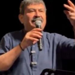 &Ccedil;ift&ccedil;ilerle bir araya gelen CHP'li belediye başkanı: Satmayın! G&ouml;t&uuml;r&uuml;n dereye d&ouml;k&uuml;n