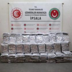 Edirne'de g&uuml;mr&uuml;k kapılarında 147 kilo esrar ve 27 kilo kokain ele ge&ccedil;irildi