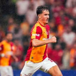 Galatasaray'da Deniz G&uuml;l'e tam puan!