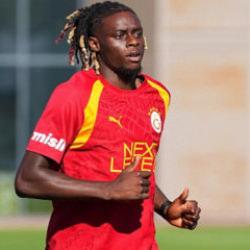 Galatasaray'da Lesley Ugochukwu'ya Fransa'dan davet!