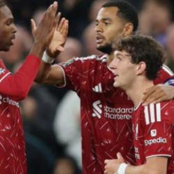 Liverpool, Tottenham'ı devirdi! &Uuml;st tura y&uuml;kseldi