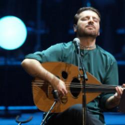 Sami Yusuf&rsquo;tan T&uuml;rkiye&rsquo;ye &ouml;zel s&uuml;rpriz: Zahid Bizi Tan Eyleme&rsquo;yi ilk kez seslendirecek