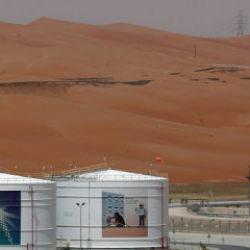 Son dakika... Suudi Arabistan'da petrol tesisi ve hava &uuml;ss&uuml; vuruldu