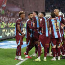 Trabzonspor'un yıldızından Salah s&ouml;zleri: Birlikte tehlikeliyiz!