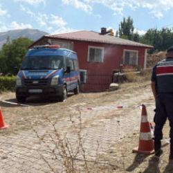 Sivas'taki olayda 6 ş&uuml;pheli tutuklandı! B&uuml;şra bebek her yerde aranıyor