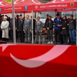 Kocaeli'de kahreden haber! Kalp krizi ge&ccedil;iren astsubay hayatını kaybetti