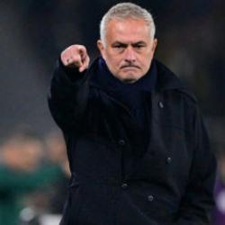 Atletico Madrid'den Jose Mourinho'ya g&ouml;nderme! 'Tacizi durdurun'
