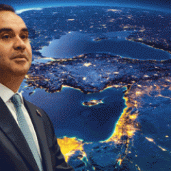 Bakan Kacır m&uuml;jdeyi verdi! T&uuml;rkiye bunu başaran ilk &uuml;lke olacak: Uzayda test edilecek!