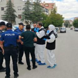 Bir ilimizde kimyasal madde alarmı: Karı-koca &ouml;l&uuml; bulundu! Bina tahliye edildi