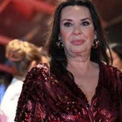 Perihan Savaş g&ouml;zlerden uzak b&uuml;y&uuml;tt&uuml;ğ&uuml; oğlu ile g&ouml;r&uuml;nt&uuml;lendi