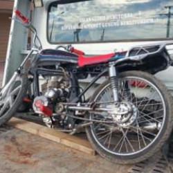 Burdur'da "dur" ihtarına uymayan motosikletliye 543 bin TL ceza kesildi 