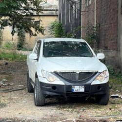 Bursa'da polise imtihan oldu! Kendini araca kilitleyen kadın bağırmaya başladı