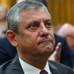 Can Ataklı'dan &Ouml;zg&uuml;r &Ouml;zel'i sarsacak iddia: CHP'ye d&ouml;nmek istiyorlar!