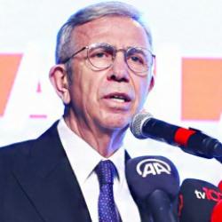 CHP, Ankara'da eriyor: Yavaş'la birlikte 30 Meclis &uuml;yesi de istifa etti
