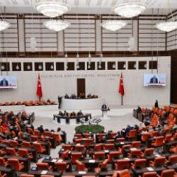 13. Yargı Paketi geliyor! Nafaka ve sosyal medya kullanımında yeni kurallar masada