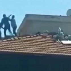 Gaziantep'te bina &ccedil;atısında y&uuml;rekleri ağza getiren kavga