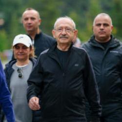 Kılı&ccedil;daroğlu, Abant&rsquo;ta sabah y&uuml;r&uuml;y&uuml;ş&uuml; yaptı
