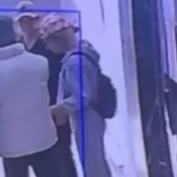 K&uuml;&ccedil;&uuml;kcekmece'de soygunu engelleyen 'Mucize': Kapıyı a&ccedil;an 4 hırsıza kedi engeli