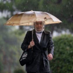 Meteoroloji uyardı: Sıcaklık 6 derece birden d&uuml;şecek! Kuvvetli yağış geliyor